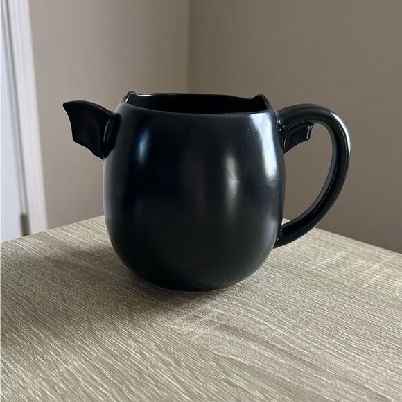 NWOT … Spooky Ceramic “BAT” Mug - Picture 2 of 4